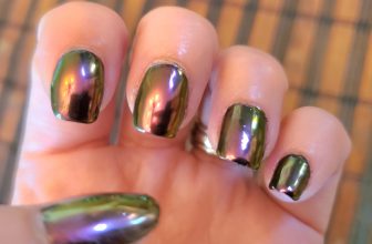 uv and normal polish used for mult chrome nails